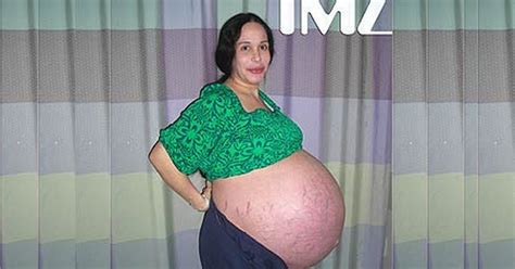 Incredible Pictures Of Octuplets Mum S Pregnant Bump Days Before Birth