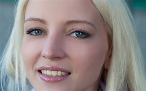 wallpaper face women model blonde green eyes smiling blue hair