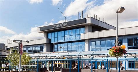 pounds  continues  city airport  shows   exchange rate