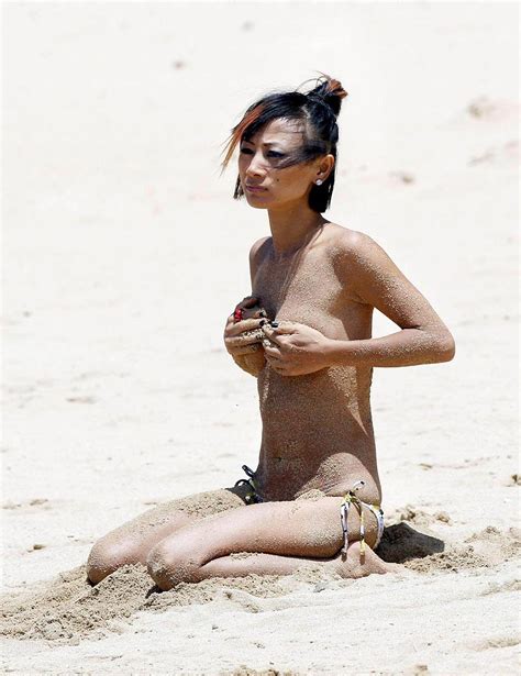 actress bai ling flashes her nipples on the beach in hawaii scandal