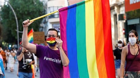 El Orgullo Lgtb Elige El Feminismo Como Bandera Para 2021 En Pleno