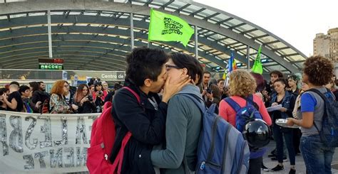 buenos aires kiss in protests lesbophobia multimedia telesur english