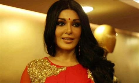Koena Mitra Gets Six Month Jail Term In Cheque Bouncing Case Says She