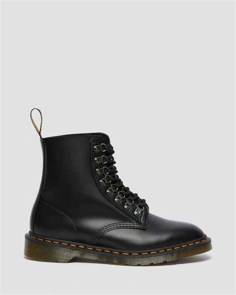 pascal verso smooth leather lace  boots dr martens
