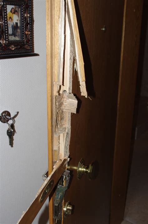 repair  broken door frame tips  tricks  wow decor