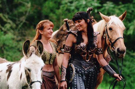 the xena reboot plans to fully explore explicit lesbian