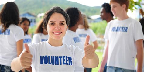 importance  volunteering   community essay