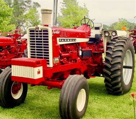 ih  tractors farmall tractors vintage tractors