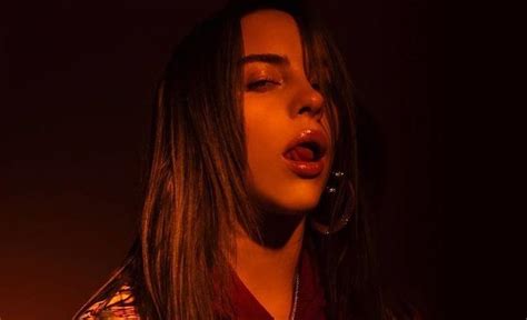 billie eilish wins her 2nd record of the year award at