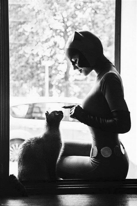 Pin By Dawn Simpson On Black And White Cat Photography Cats Catwoman