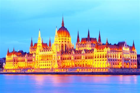 de hoofdstad van hongarije budapestparliament stock foto image  stad parlement
