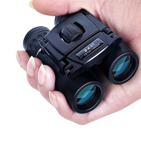 compact zoom binoculars