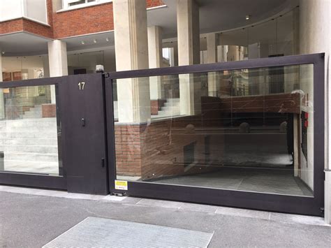 La richiesta si può effettuare recandosi presso il box accoglienza del negozio, o compilando questo modulo online allegando il modulo unico bricoman compilato. Cancelli Automatici - Cancelli scorrevoli telescopici - Milano FERPORT