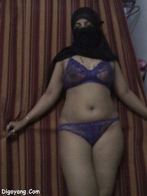 Show Off Foto Bugil Tante Arab Dan Cewek Turki Khas Timur