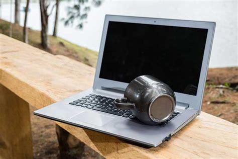 nettechy coffee soda water spills  laptop  macbook