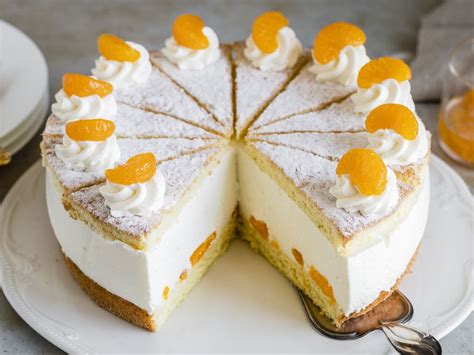 kaesesahnetorte rezept einfach schwarzwaelder kirsch kaesesahnetorte