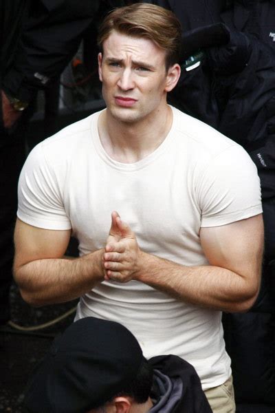 chris evans profile biography pictures news