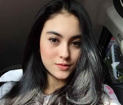 yuk intip foto hot bugil marcella daryanani mulus banget suka mesum