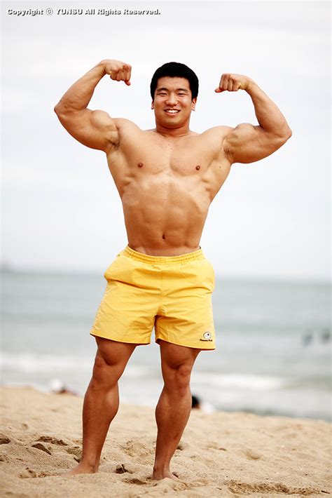 male big bulges blog japanese muscle men and male bodybuilders power of the sun 2