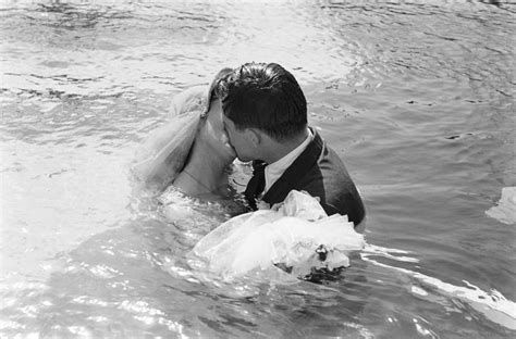 Photos From A 1950s Underwater Wedding Art Sheep