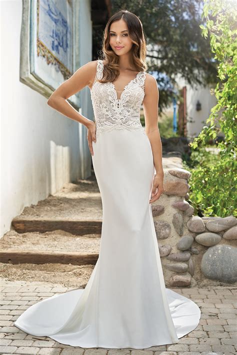 simple embroidered lace stretch crepe wedding dress