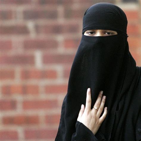 explained  muslim women wear  burka niqab  hijab