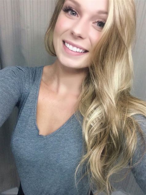 pictures of cute girls taking selfies thechive