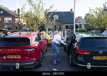 nijkerk sieta van keimpema trifft zu einem mitgliedertreffen der farmers defense force fdf