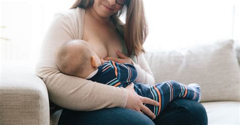 10 things every breastfeeding mom really means when she