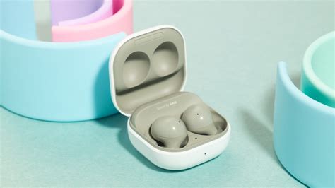 samsung galaxy buds review  pcmag middle east
