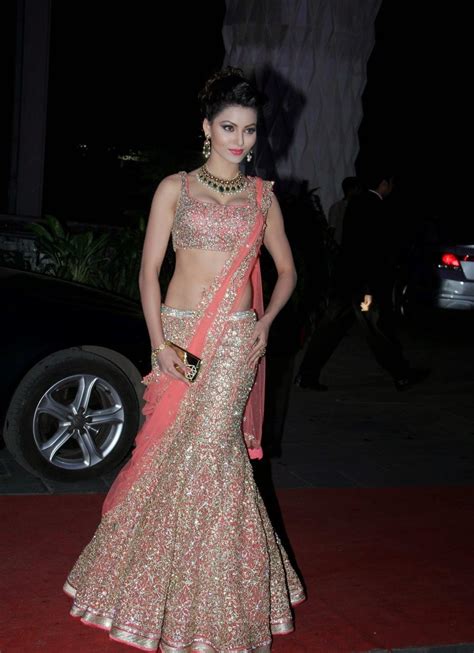 high quality bollywood celebrity pictures urvashi rautela showcasing her amazing figure in