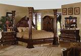 Pictures of Queen Canopy Bedroom Sets