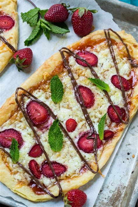 Strawberry Nutella Dessert Pizza Spicy Southern Kitchen