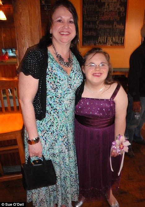 girl with down s syndrome crowned prom queen after even