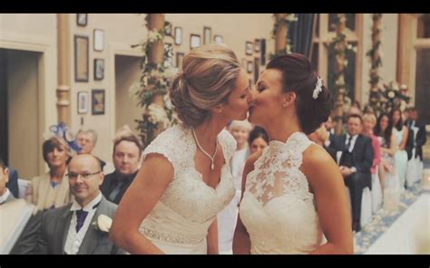 31 Beautiful Lesbian Wedding Photos That Prove Two Brides Are Better