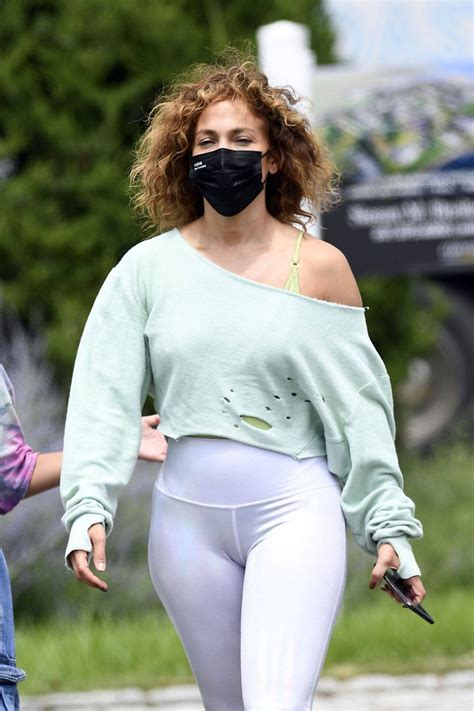 Jennifer Lopez Shows Off Her Sexy Butt In The Hamptons 28