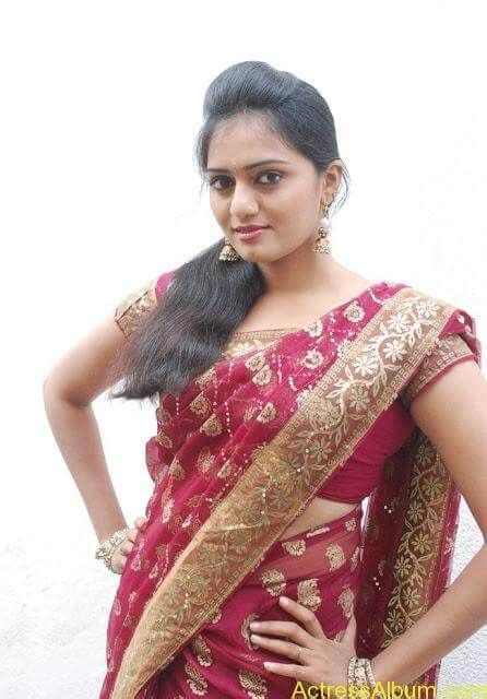 Tv Serial Artist Aishwarya Hot Stills In Saree Actress