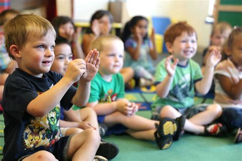 benefits  teaching sign language  infants  toddlers  preschool mentor