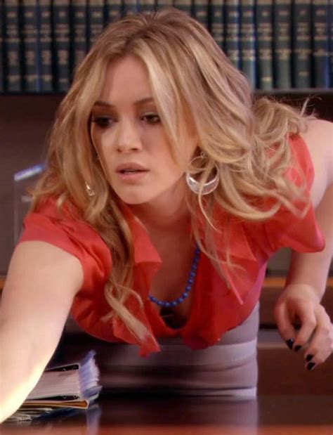 hilary duff caught giving blowjob after proposal pichunter