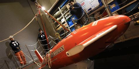deep sea drones    explore  ocean floor