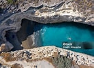 ミロス島 航空写真 に対する画像結果.サイズ: 137 x 100。ソース: www.istockphoto.com