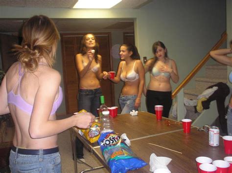 Sorority Girls Beer Pong Picture Ebaum S World