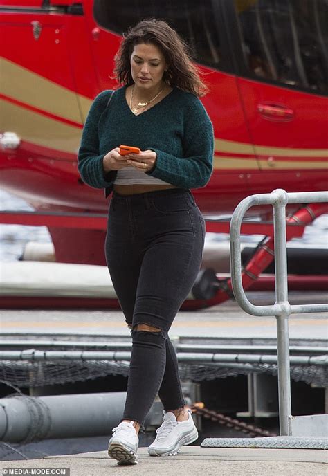 supermodel ashley graham shows off her famous curves after enjoying a helicopter ride over