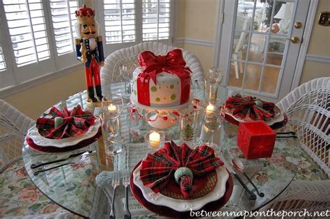 christmas tablescape with plaid napkins and plaid scottie