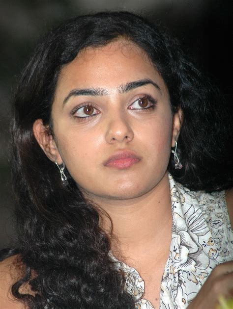 Pure Telugu Malayalam Actress Nithya Menon Hot Photos