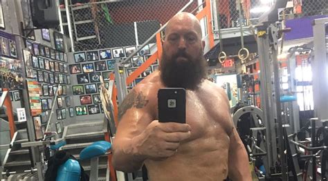 paul wight aka wwes  big shows incredible weight loss transformation fitgur