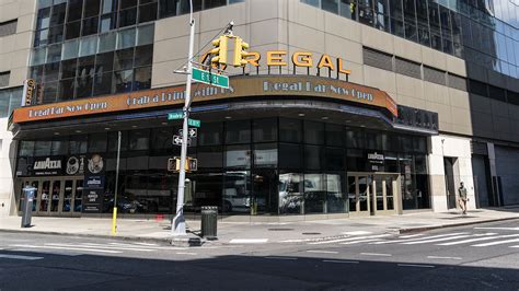 regal closing union square  theater   york city
