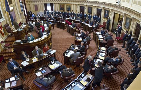 virginia general assembly opens lawmakers ease   action