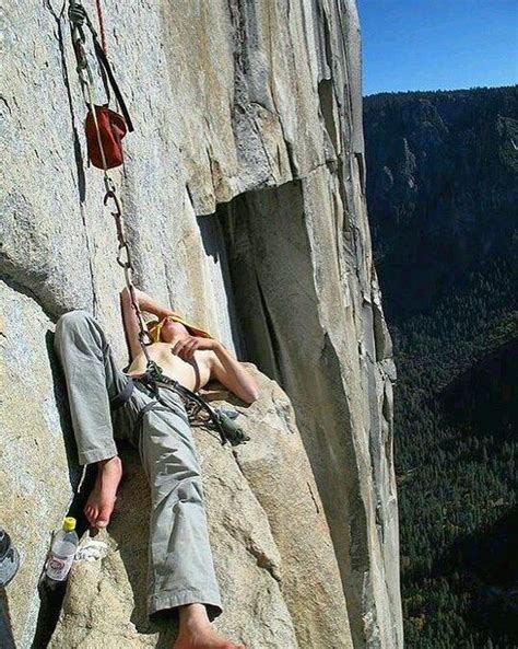 Sleeping On Ledge While Climbing El Capitan Yosemite Yosemite Rock
