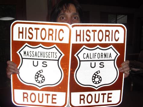 stay  route  historic route  signs